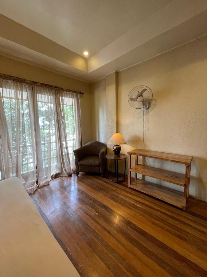 Bed and Breakfast Casita Ysabel Батангас Экстерьер фото